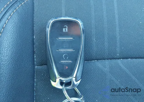 2019 Chevrolet Trax Lt z USA, uszkodzony, nr VIN 3GNCJLSB3KL313647